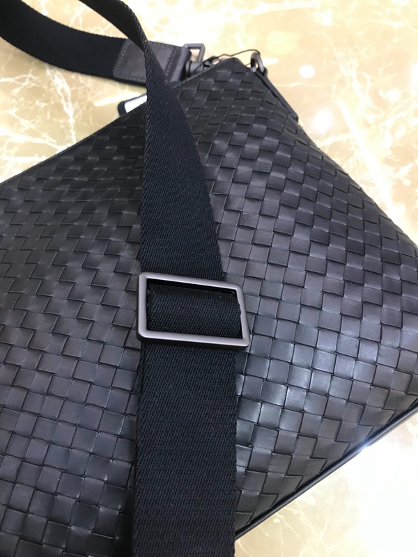 ボッテガヴェネタバッグ角部分ディテール